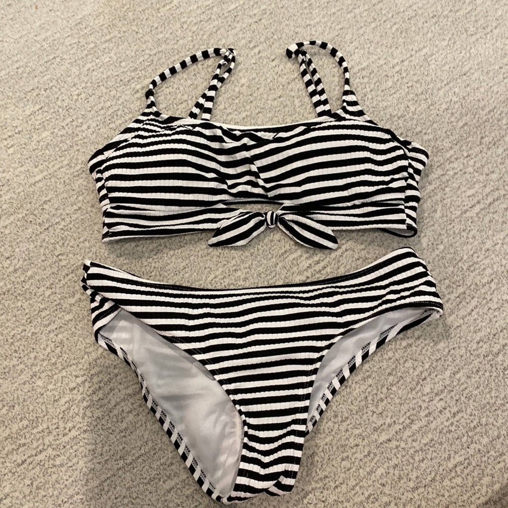 Bathing suit
